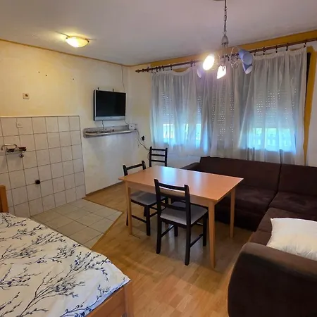 Knez Apartamento
